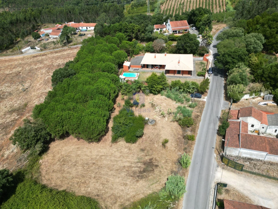 Moradia T4 para Venda em Caldas da Rainha - Santo Onofre e Serra do Bouro Foto 67