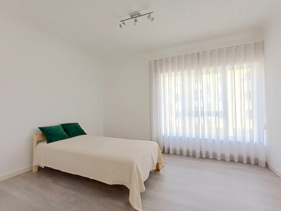 Apartamento T3 para Arrendamento em Mafra Foto 24