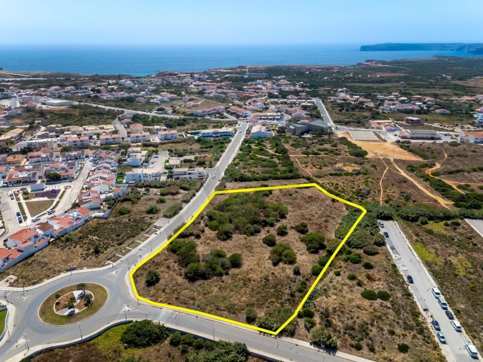 Terreno para Venda em Vila de Sagres Foto 6