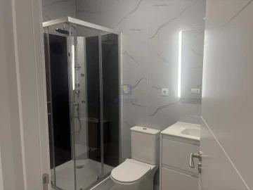 Apartamento T2 para Venda em Oeiras e São Julião da Barra, Paço de Arcos e Caxias