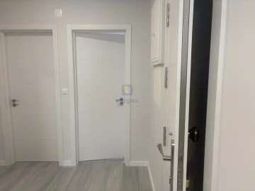 Apartamento T2 para Venda em Oeiras e São Julião da Barra, Paço de Arcos e Caxias