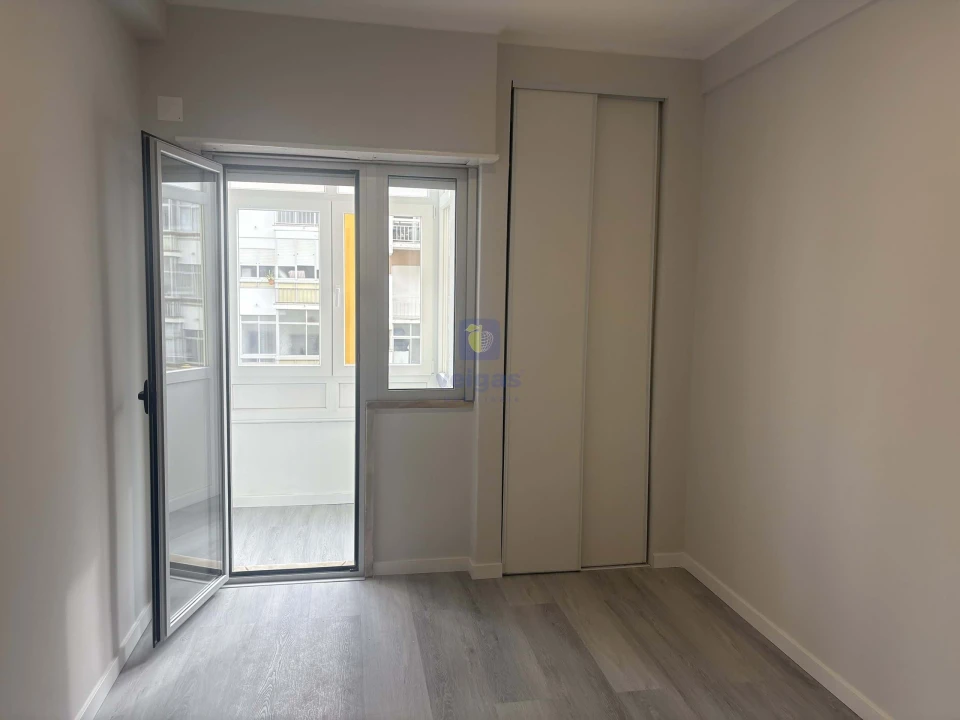 Apartamento T2 para Venda em Oeiras e São Julião da Barra, Paço de Arcos e Caxias Foto 14