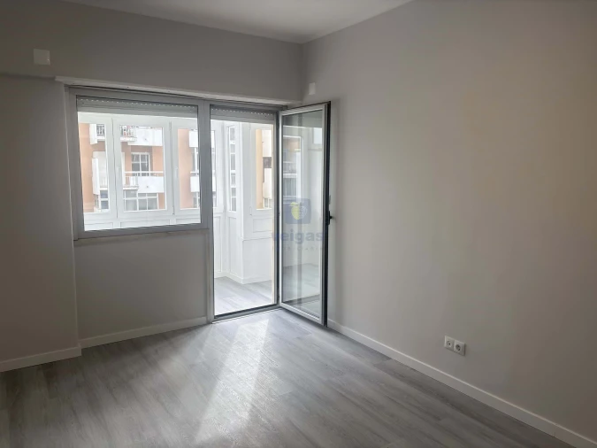 Apartamento T2 para Venda em Oeiras e São Julião da Barra, Paço de Arcos e Caxias Foto 6