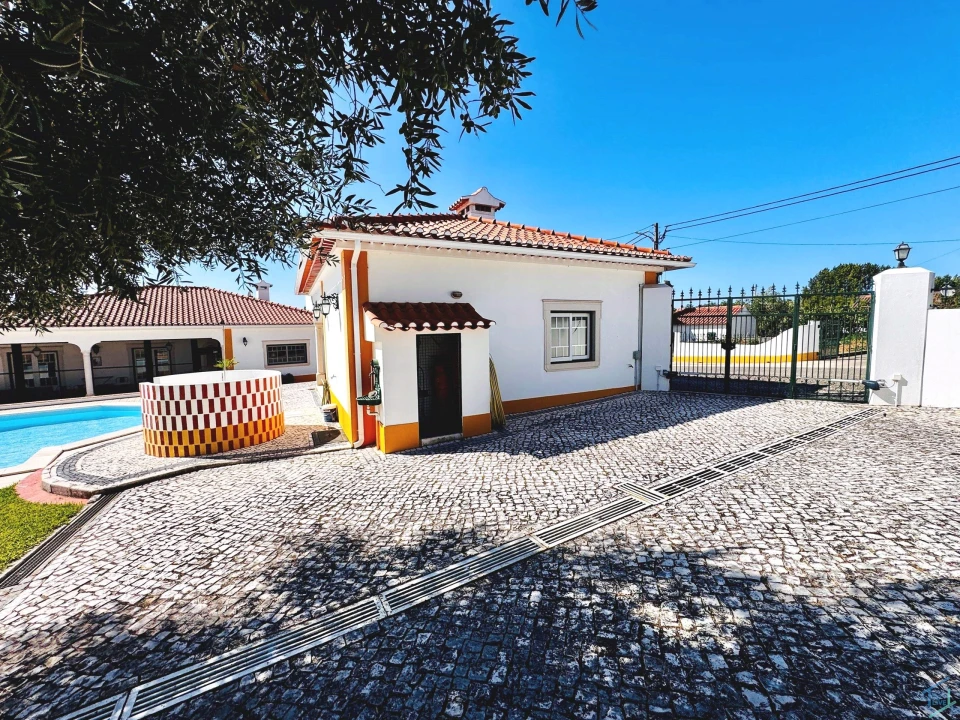 Moradia T3 para Venda em São Pedro de Tomar Foto 32