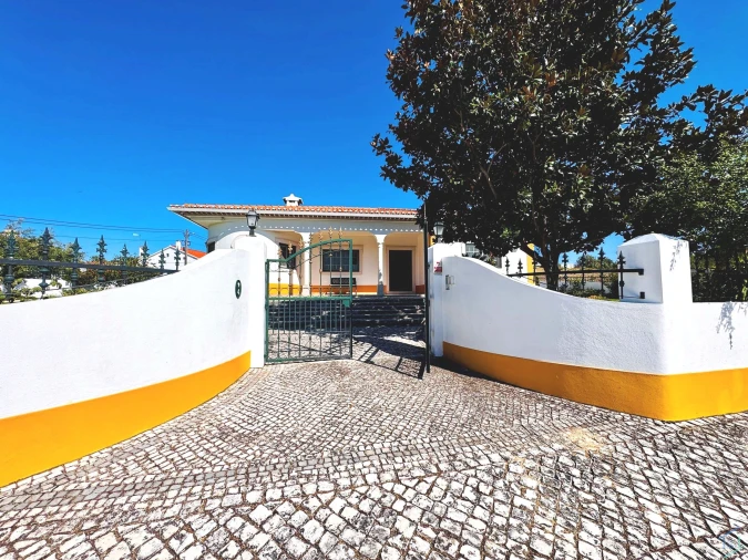 Moradia T3 para Venda em São Pedro de Tomar Foto 46