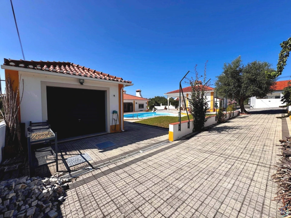 Moradia T3 para Venda em São Pedro de Tomar Foto 28