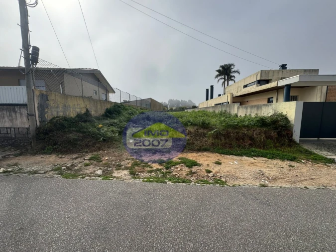 Terreno para Venda em Paramos Foto 5