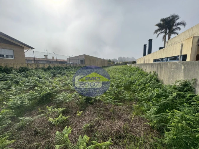 Terreno para Venda em Paramos Foto 18