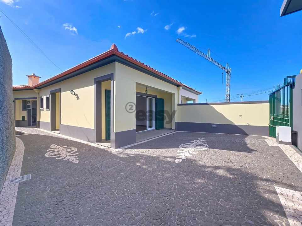 Moradia T2 para Venda em São Roque Foto 22