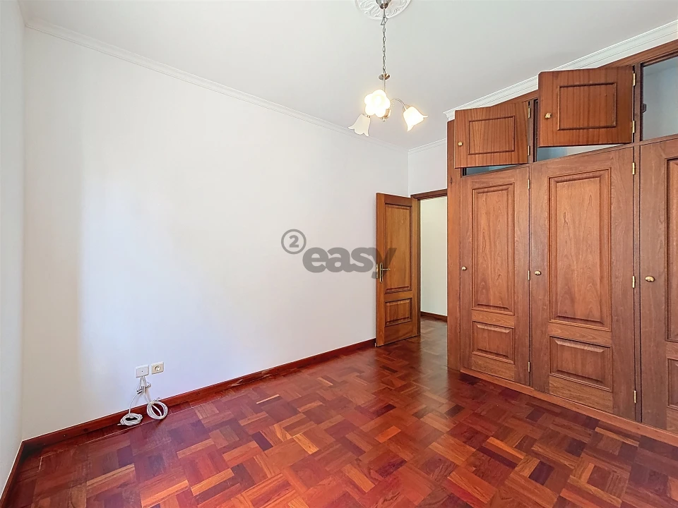 Moradia T2 para Venda em São Roque Foto 14