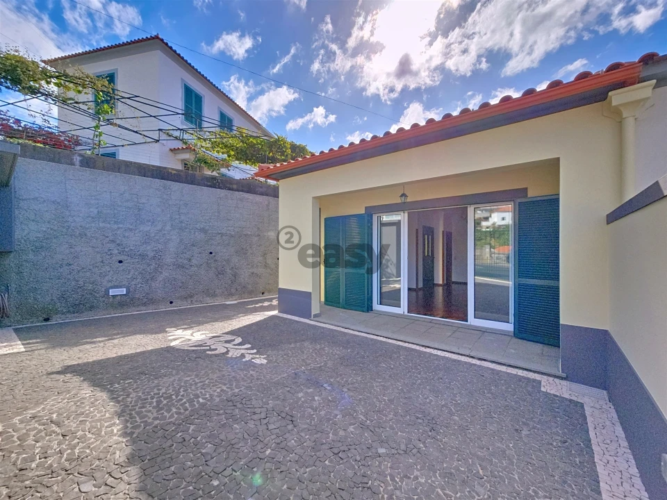 Moradia T2 para Venda em São Roque Foto 23