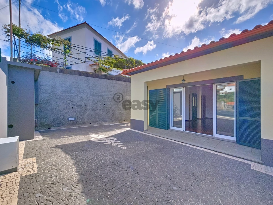 Moradia T2 para Venda em São Roque Foto 24