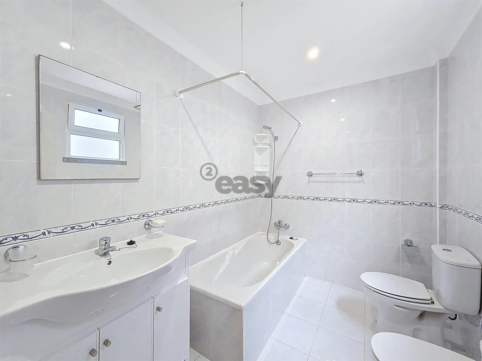 Moradia T2 para Venda em São Roque Foto 5