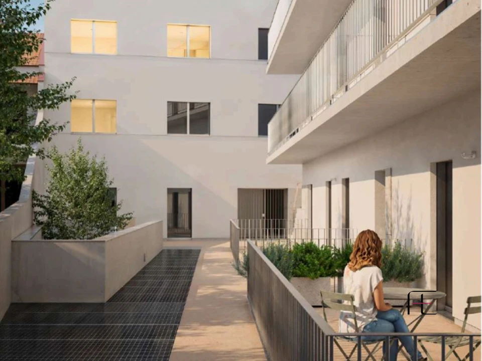 Apartamento T2 para Venda em Campanhã Foto 5