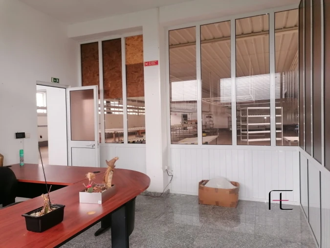 Armazém para Venda em Raimonda Foto 22