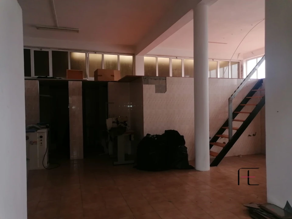 Armazém para Venda em Raimonda Foto 10