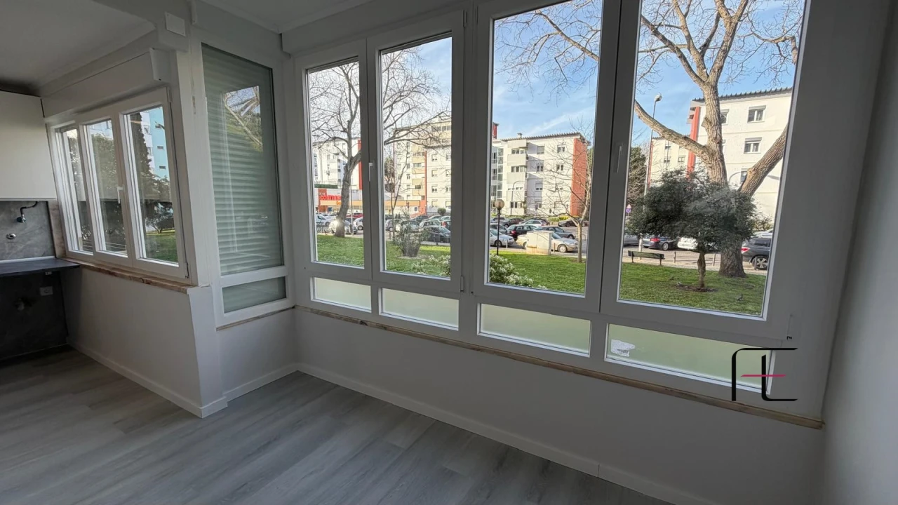 Apartamento T2 para Venda em Oeiras e São Julião da Barra, Paço de Arcos e Caxias Foto 33