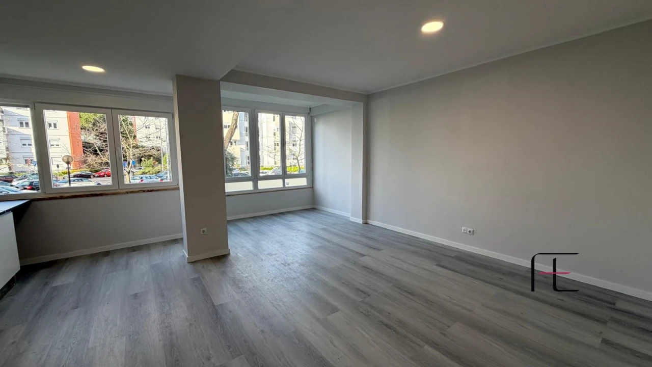 Apartamento T2 para Venda em Oeiras e São Julião da Barra, Paço de Arcos e Caxias Foto 32