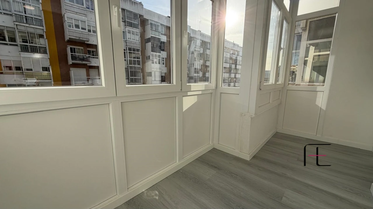Apartamento T2 para Venda em Oeiras e São Julião da Barra, Paço de Arcos e Caxias Foto 12