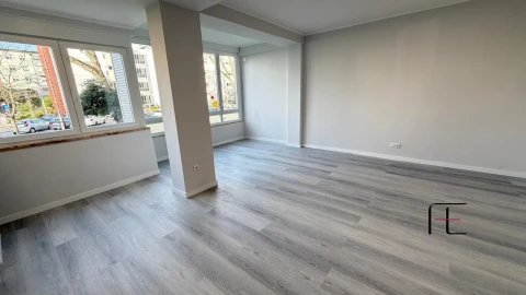 Apartamento T2 para Venda em Oeiras e São Julião da Barra, Paço de Arcos e Caxias