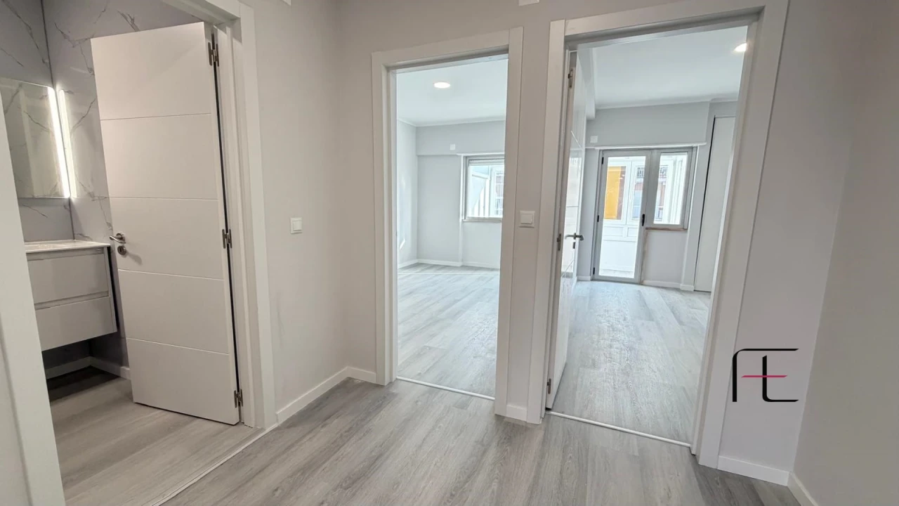 Apartamento T2 para Venda em Oeiras e São Julião da Barra, Paço de Arcos e Caxias Foto 11