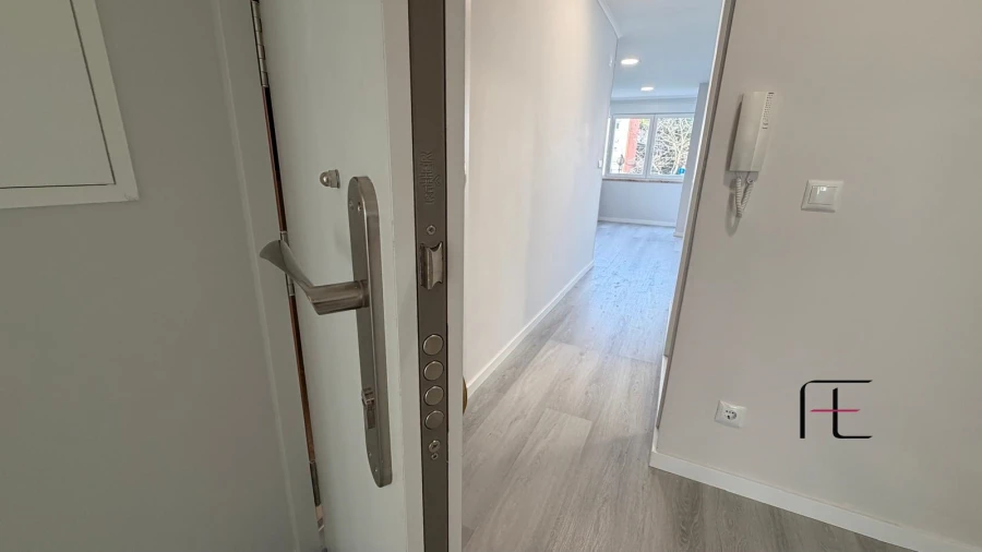 Apartamento T2 para Venda em Oeiras e São Julião da Barra, Paço de Arcos e Caxias Foto 5