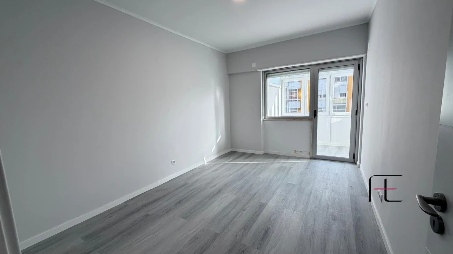 Apartamento T2 para Venda em Oeiras e São Julião da Barra, Paço de Arcos e Caxias Foto 15