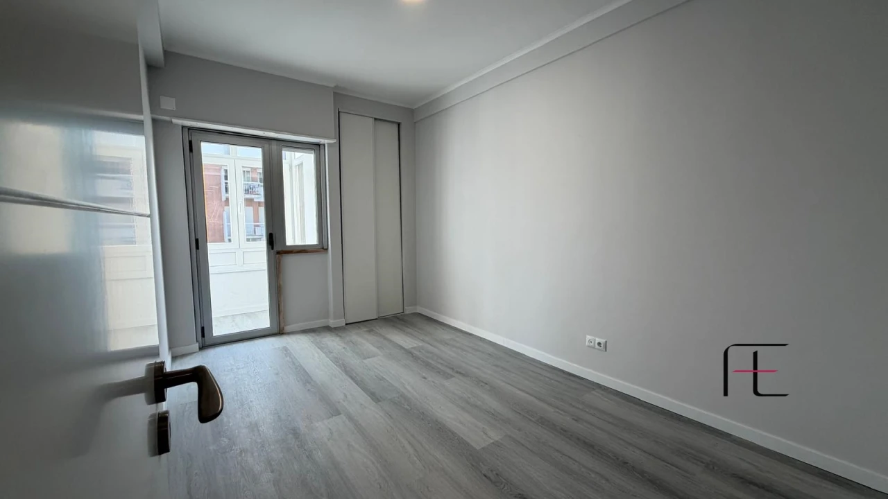Apartamento T2 para Venda em Oeiras e São Julião da Barra, Paço de Arcos e Caxias Foto 7