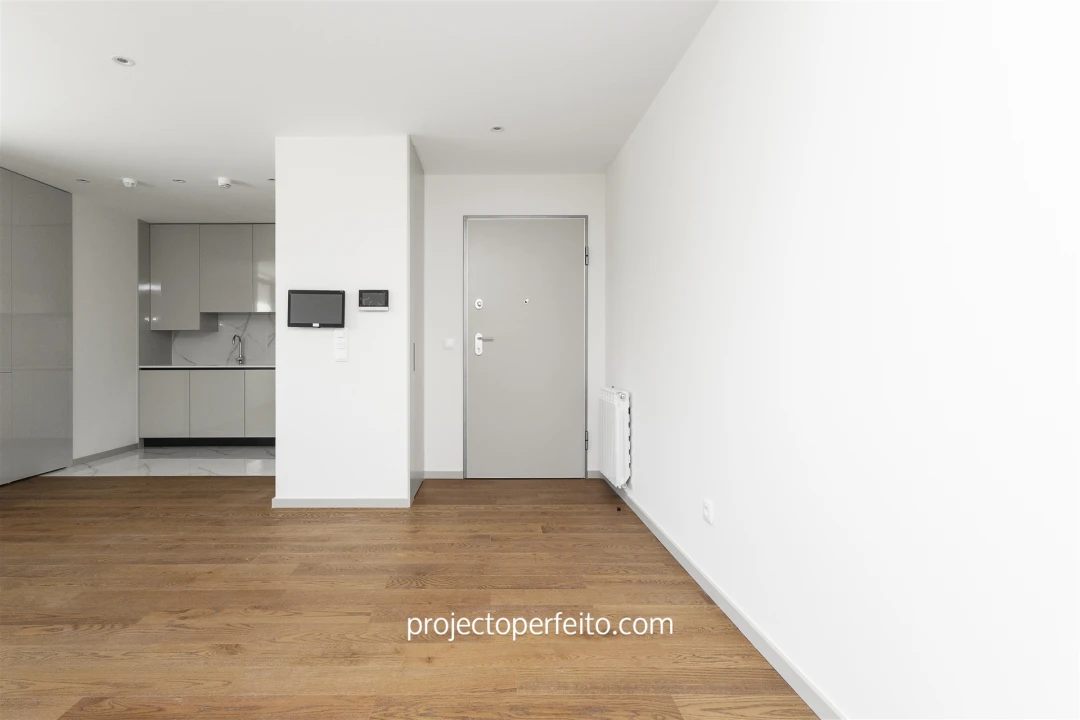 Apartamento T1 para Arrendamento em Espinho Foto 9