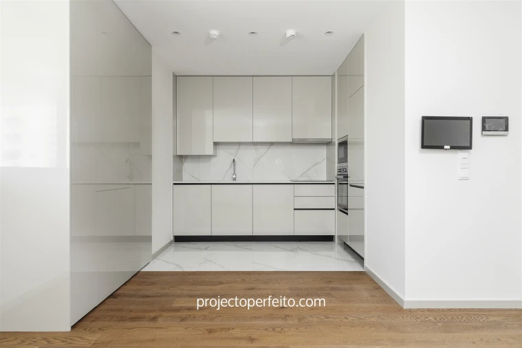 Apartamento T1 para Arrendamento em Espinho Foto 6