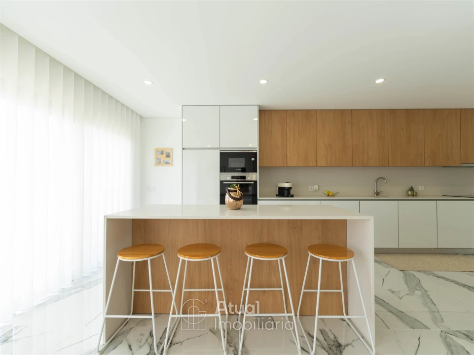 Moradia T3 para Venda em Tagilde e Vizela (São Paio) Foto 6