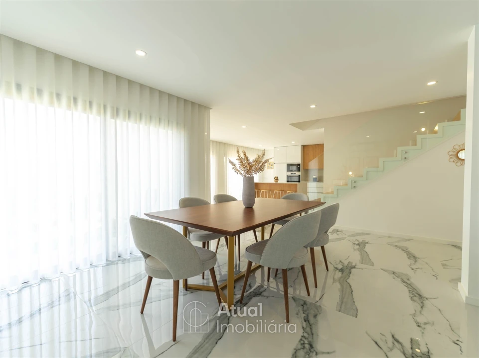 Moradia T3 para Venda em Tagilde e Vizela (São Paio) Foto 12