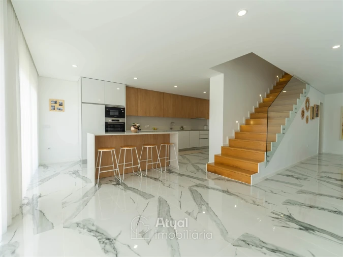 Moradia T3 para Venda em Tagilde e Vizela (São Paio) Foto 7