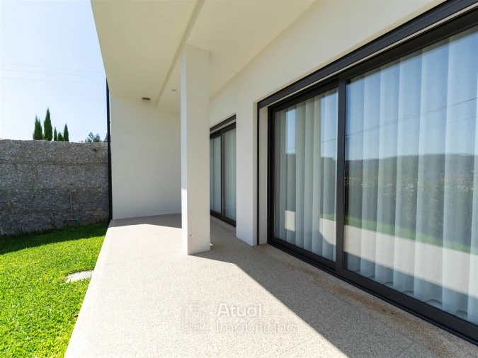 Moradia T3 para Venda em Tagilde e Vizela (São Paio) Foto 16