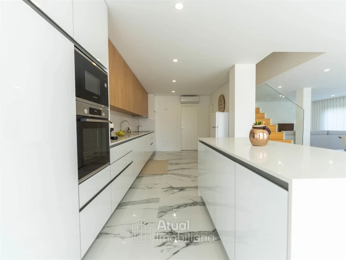 Moradia T3 para Venda em Tagilde e Vizela (São Paio) Foto 4