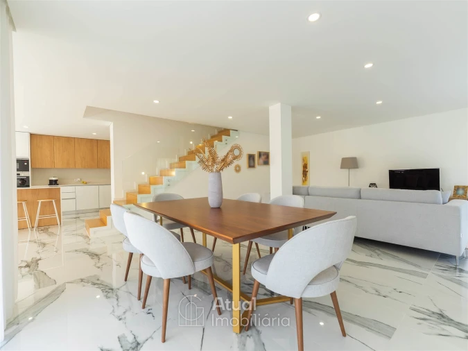 Moradia T3 para Venda em Tagilde e Vizela (São Paio) Foto 2