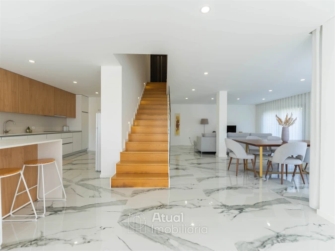 Moradia T3 para Venda em Tagilde e Vizela (São Paio)