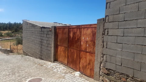 Terreno para Venda em Benquerenças