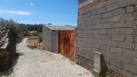 Terreno para Venda em Benquerenças