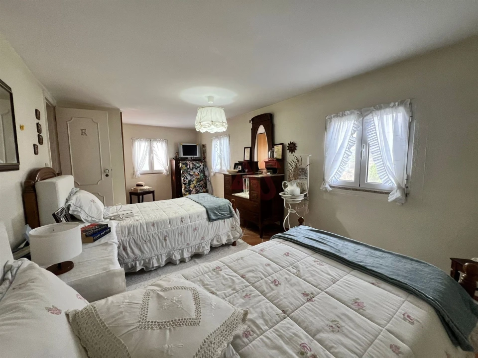 Moradia T3 para Venda em Oliveira do Douro Foto 19