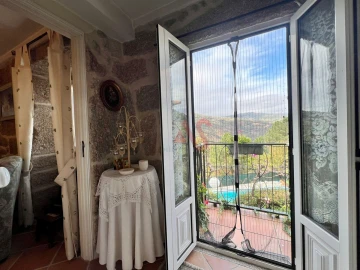 Moradia T3 para Venda em Oliveira do Douro