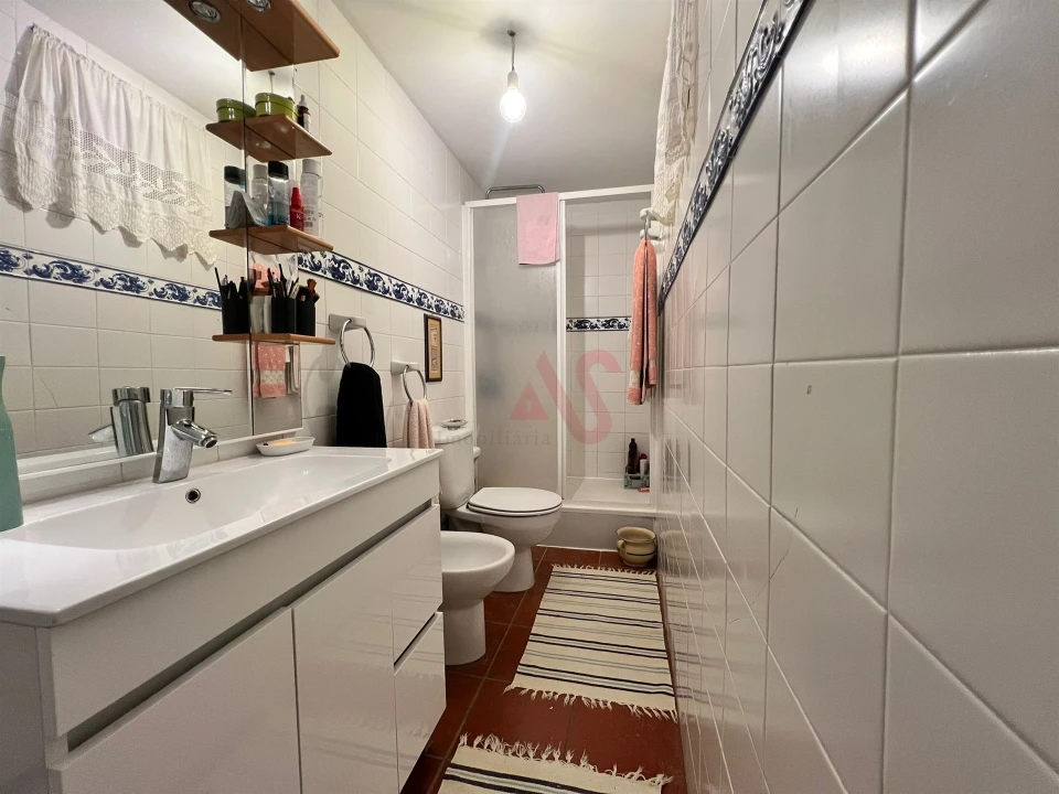 Moradia T3 para Venda em Oliveira do Douro Foto 21