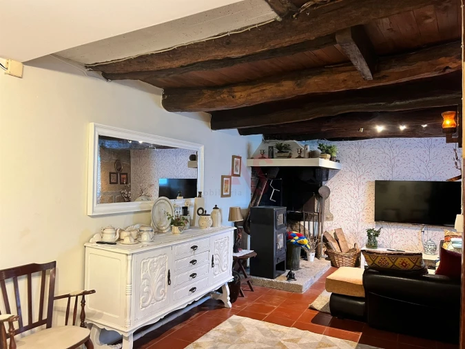 Moradia T3 para Venda em Oliveira do Douro Foto 32