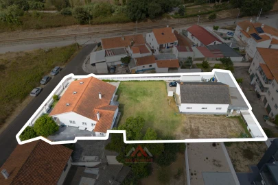 Moradia T3 para Venda em Marrazes e Barosa