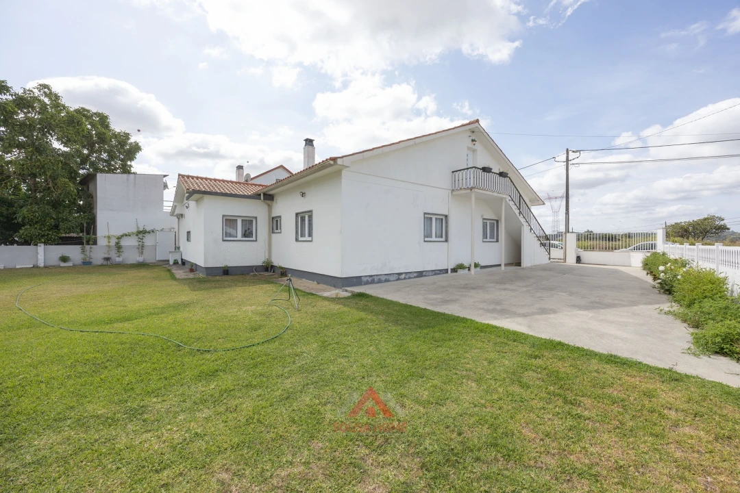Moradia T3 para Venda em Marrazes e Barosa Foto 37