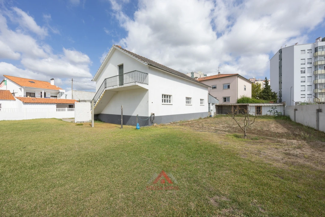 Moradia T3 para Venda em Marrazes e Barosa Foto 33