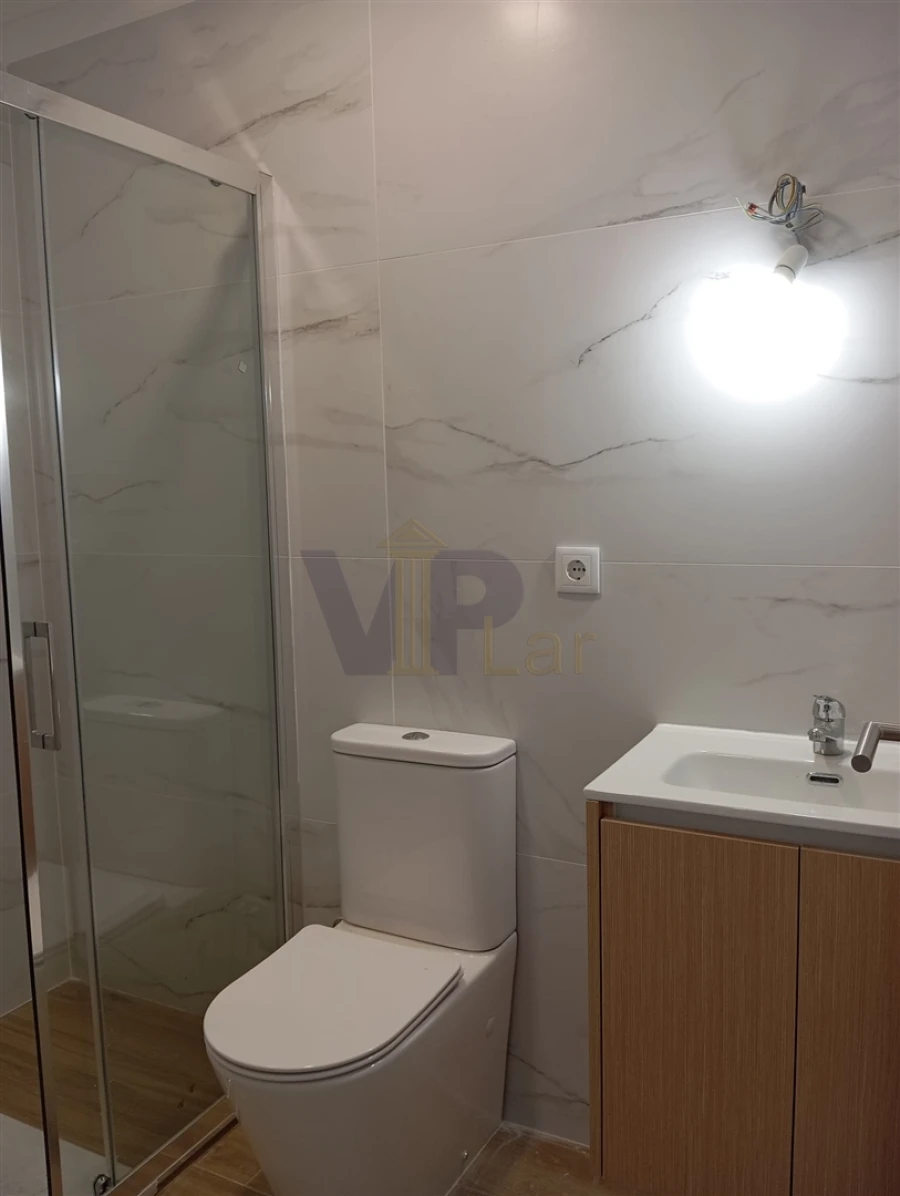 Moradia T2 para Arrendamento em São Mamede de Infesta e Senhora da Hora Foto 11