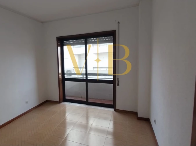 Apartamento T3 para Venda em Arvore Foto 13