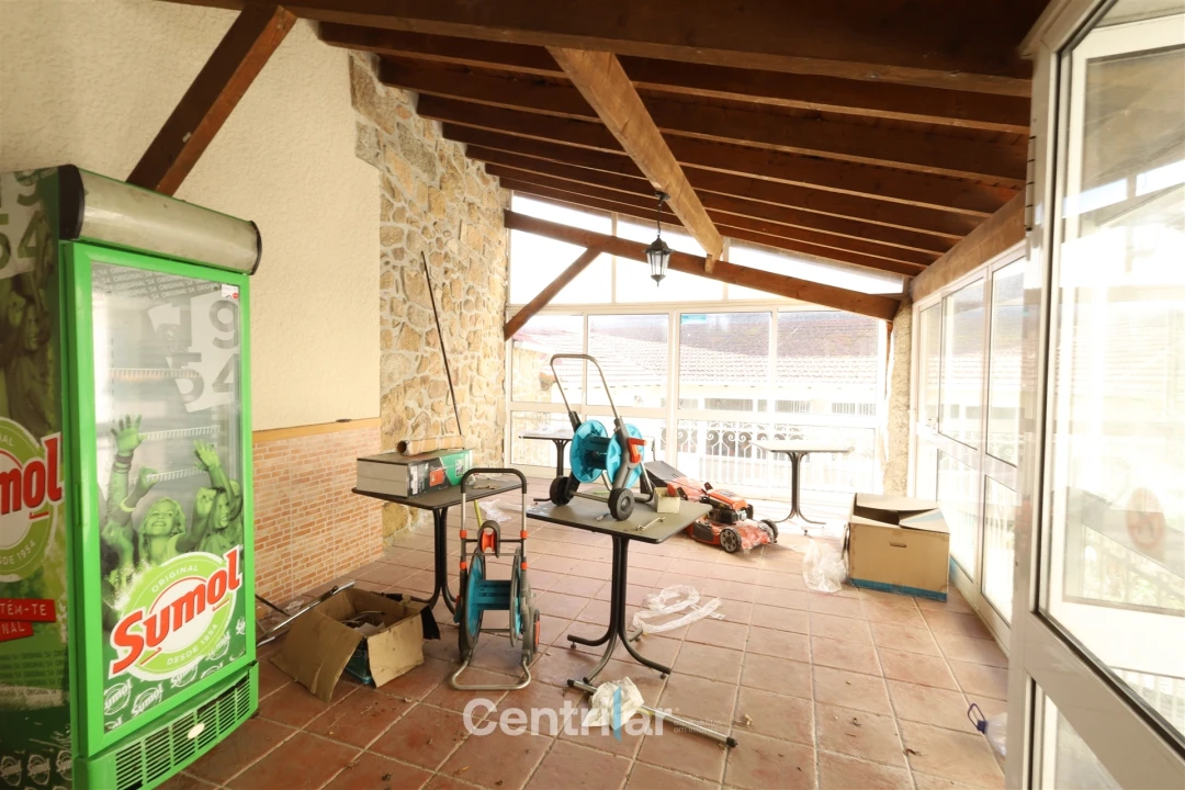 Loja para Venda em Vila Nova de Tazem Foto 19