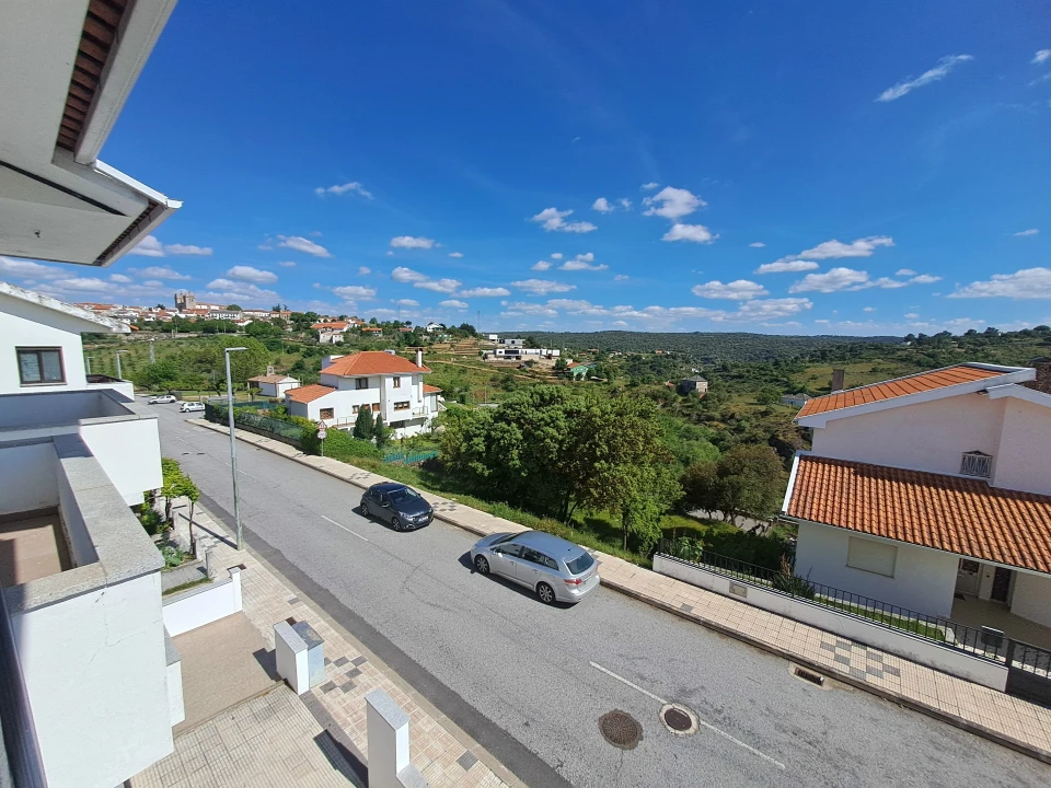 Moradia T6 para Venda em Miranda do Douro Foto 41